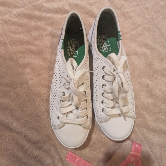 Keds Women's White Sneakers - Picture 14 of 16
